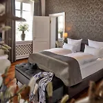 Hotel Schloss Rattey *