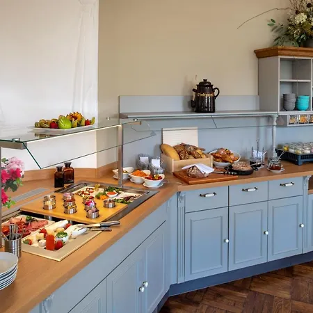 Hotel Schloss Rattey Schonbeck (Mecklenburg-Vorpommern)