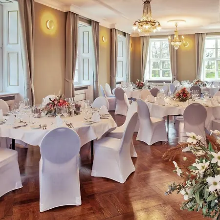 Schloss Rattey Hotel Schonbeck (Mecklenburg-Vorpommern)