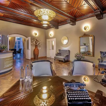 Hotel Schloss Rattey Schonbeck (Mecklenburg-Vorpommern)