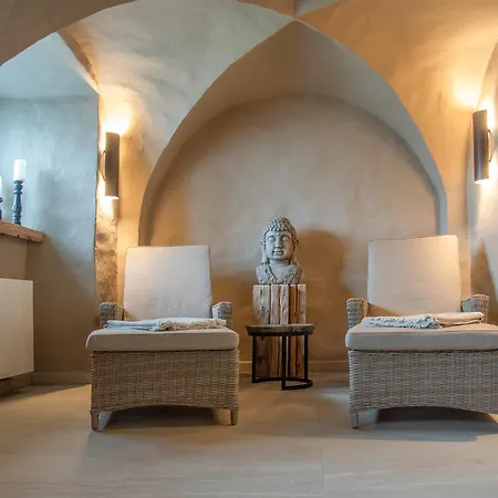 Schloss Rattey Hotel *