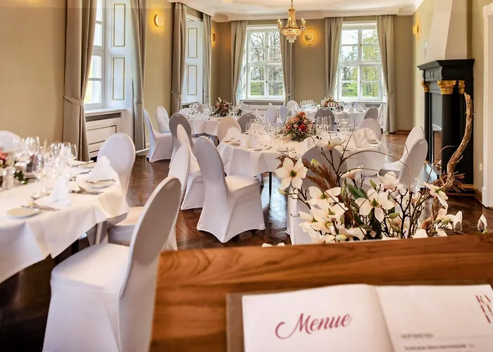 Schloss Rattey Hotel *