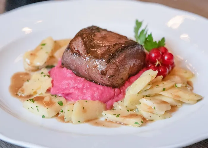 Hotel Schloss Rattey *